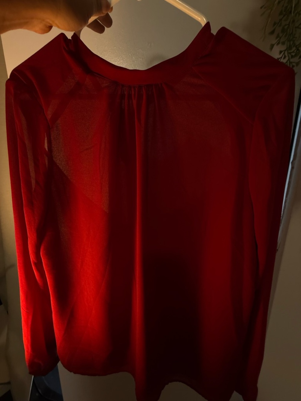 Feminine Elegance | Open-Back Bow-Detail Blouse - Red - Picture 10 of 11